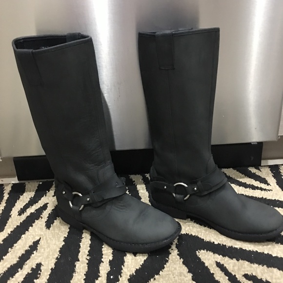 Kenneth Cole REACTION Boots - Picture 4 of 8